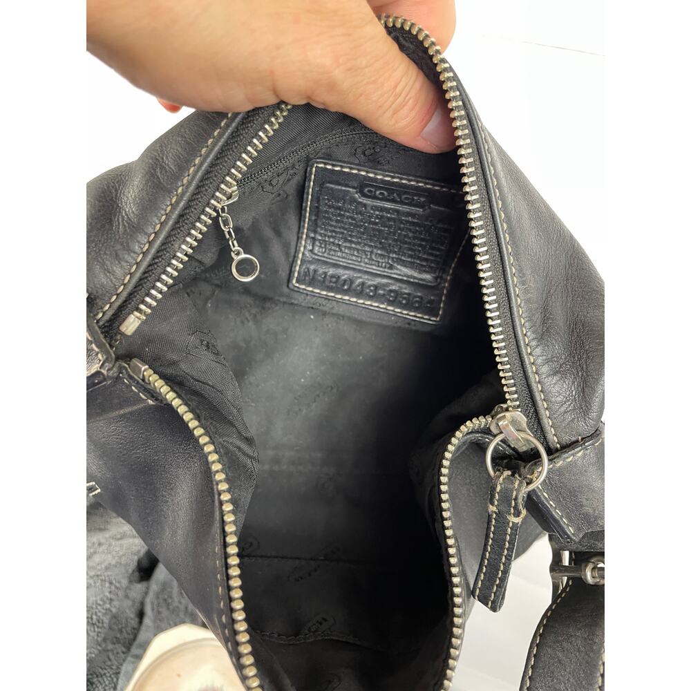 Vintage Coach Legacy Demi Hobo Bag Black Leather Shoulder Bag 9564 Read Flaw - Picture 11 of 12